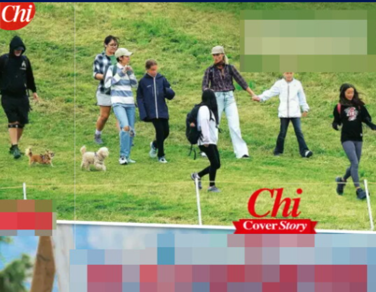 Michelle Hunziker ed Eros Ramazzotti in vacanza insieme sulle Dolomiti, ritorno di fiamma in vista? FOTO Michelle Hunziker ed Eros Ramazzotti in vacanza insieme sulle Dolomiti, ritorno di fiamma in vista? FOTO