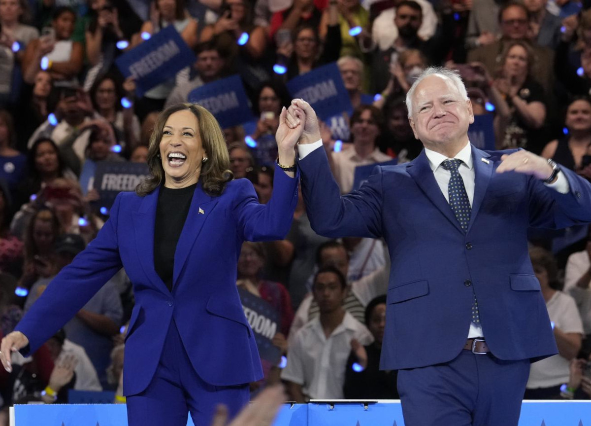 Kamala Harris è ufficialmente la sfidante di Trump: “Le sofferenze a Gaza devono finire” Kamala Harris è ufficialmente la sfidante di Trump: “Le sofferenze a Gaza devono finire”