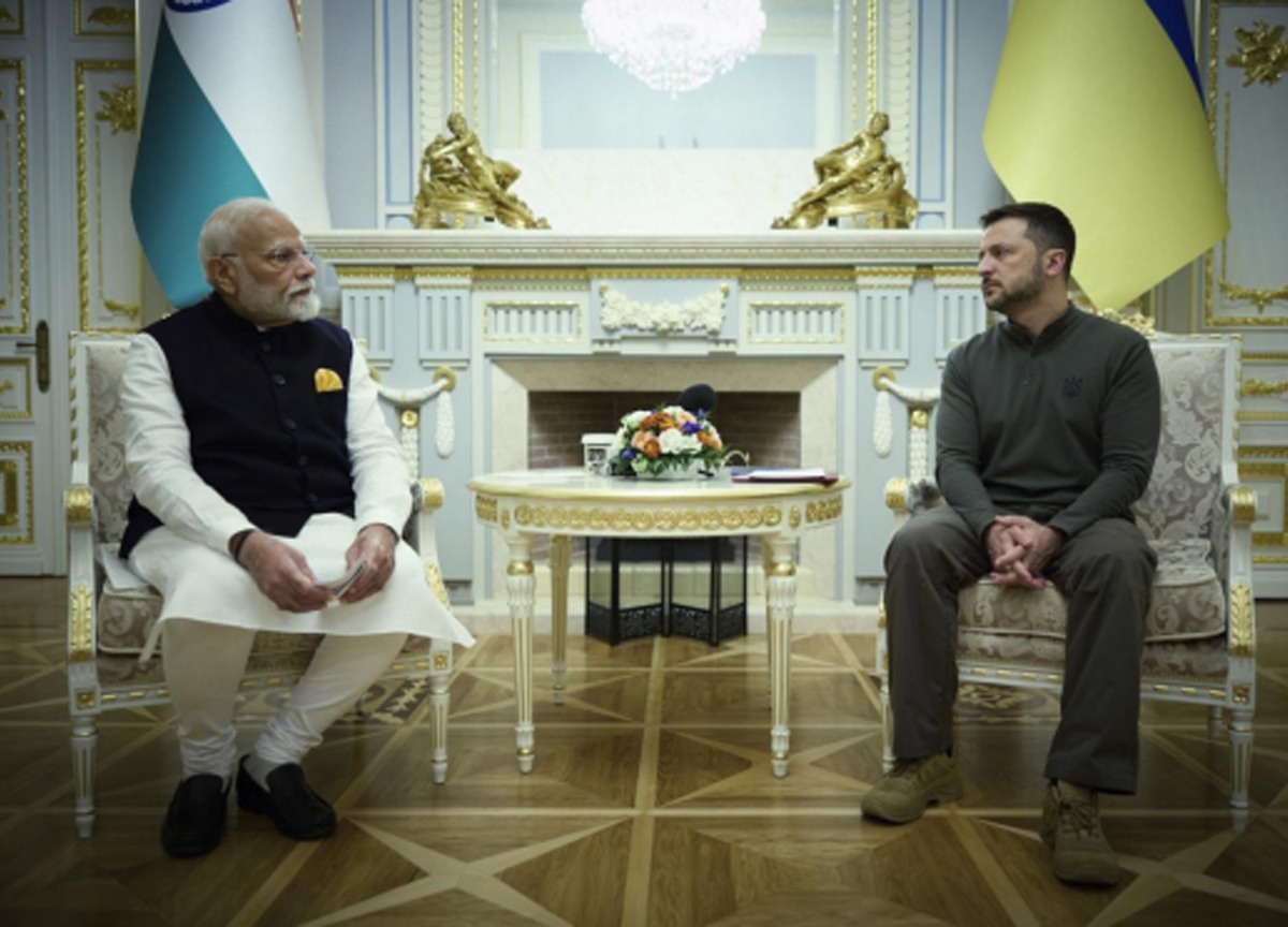 Guerra Ucraina/ Modi a Kiev dopo l’abbraccio con Putin: “La fine del conflitto solo con i negoziati”