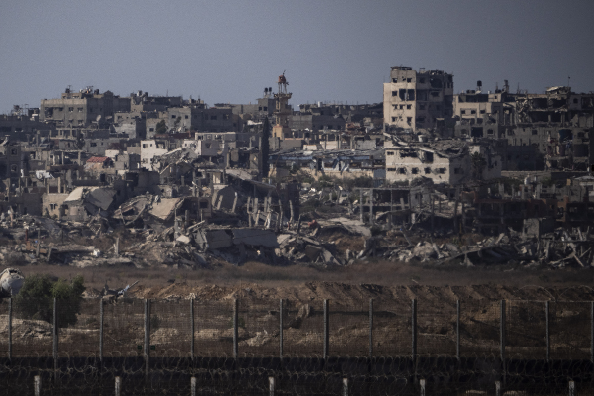 Guerra Israele-Hamas, nuovi colloqui al Cairo per il cessate il fuoco a Gaza. Iran: “La nostra risposta a Israele sarà precisa e calcolata” Guerra Israele-Hamas, nuovi colloqui al Cairo per il cessate il fuoco a Gaza. Iran: “La nostra risposta a Israele sarà precisa e calcolata”