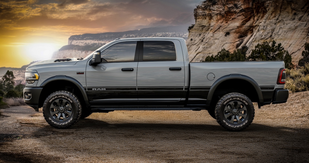 Ram lancia le Edizioni Speciali Lunar: design innovativo e prestazioni potenziate per Power Wagon e Rebel Heavy Duty