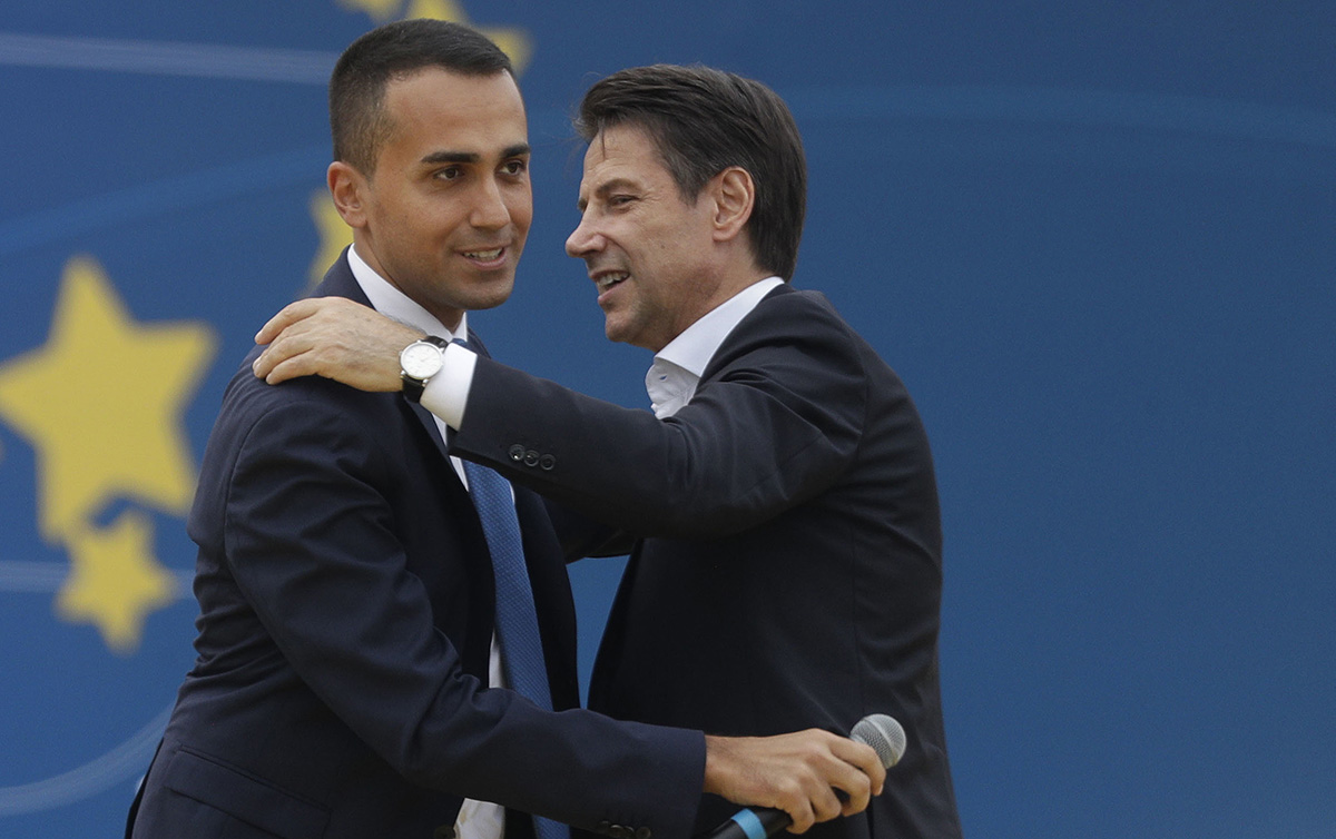 M5s, Di Maio: “Grillo non fermerà Conte. Teme che gli tolga quei 25mila € al mese…”