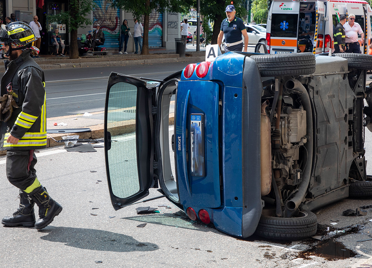 Incidente nel Napoletano: indagati per omicidio stradale il compagno e la madre della piccola di 8 anni morta Incidente nel Napoletano: indagati per omicidio stradale il compagno e la madre della piccola di 8 anni morta