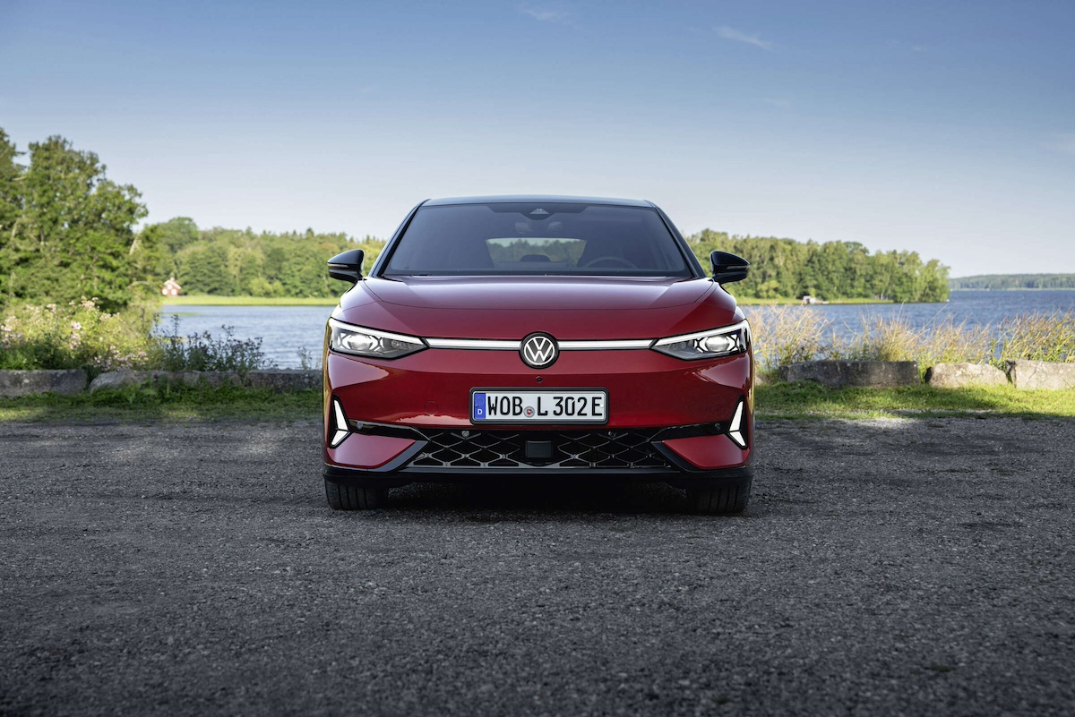 Volkswagen svela i nuovi ID.7 GTX e ID.7 GTX Tourer, prestazioni elettriche al top e design innovativo Volkswagen svela i nuovi ID.7 GTX e ID.7 GTX Tourer, prestazioni elettriche al top e design innovativo