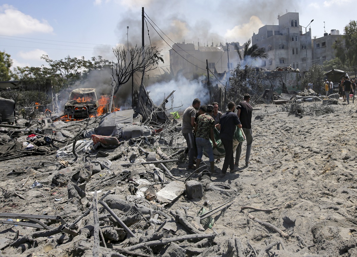 Gaza, scenario post-apocalittico. Il mondo ebraico implora lo stop, ma Israele non ferma i raid Gaza, scenario post-apocalittico. Il mondo ebraico implora lo stop, ma Israele non ferma i raid