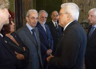 Il generale Buscemi:  patrimonio dilapidato con le spogliarelliste del Colosseo, la Procura indaga