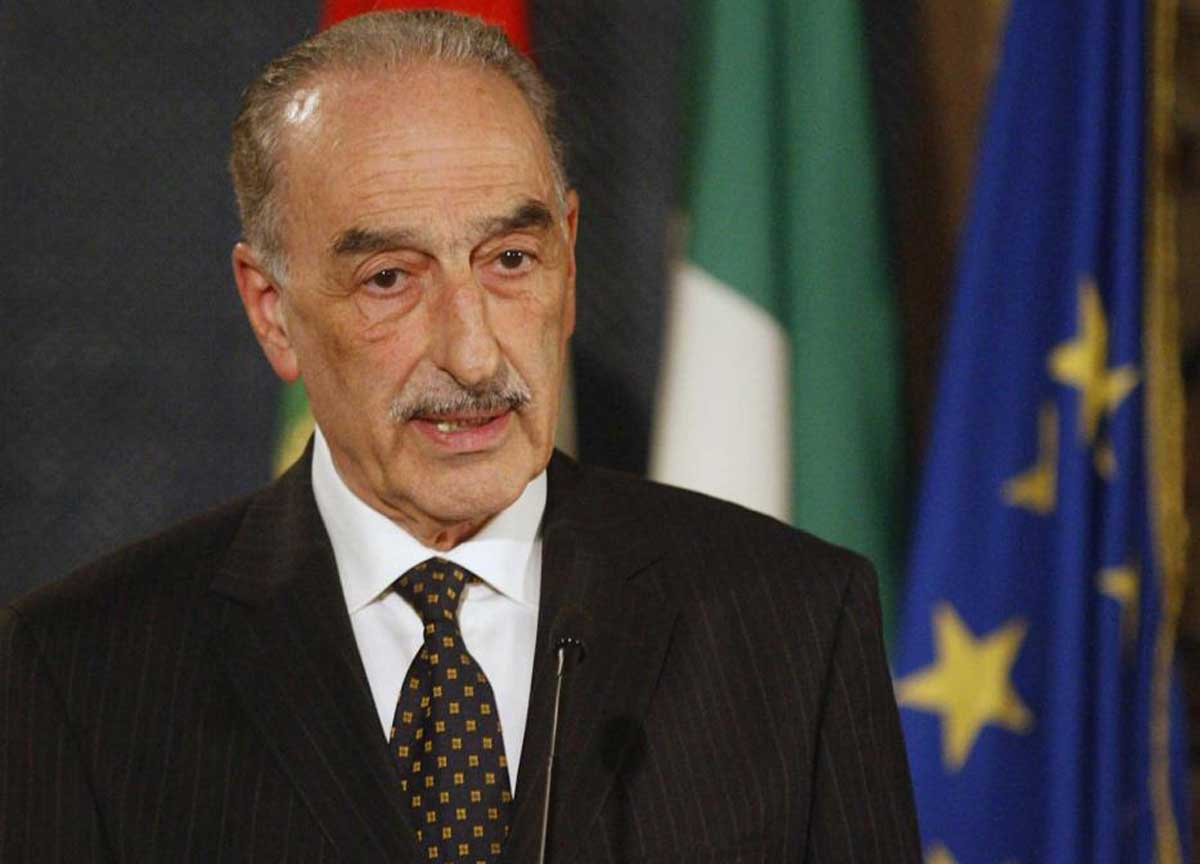 Il generale Buscemi:  patrimonio dilapidato con le spogliarelliste del Colosseo, la Procura indaga