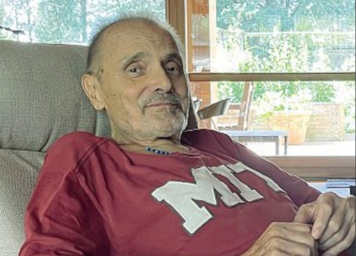 Oliviero Toscani: “La mia malattia è incurabile, ho perso 40 kg in un anno. Forse chiamo Cappato…”