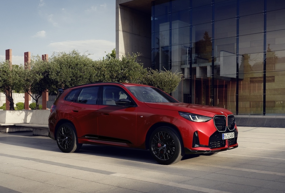 BMW nuova X3, stile da corsa e personalizzazione estrema con M Performance Parts BMW nuova X3, stile da corsa e personalizzazione estrema con M Performance Parts