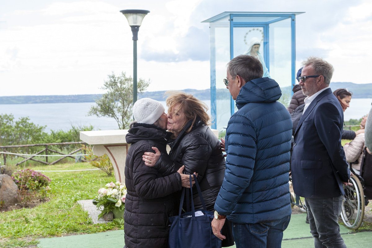 Madonna Trevignano, la collina di Gisella Cardia non c’è più. Vietato pregare, sconfitta al Consiglio di Stato Madonna Trevignano, la collina di Gisella Cardia non c’è più. Vietato pregare, sconfitta al Consiglio di Stato