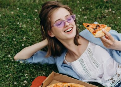 Pizze surgelate piene di sale e grassi, la meno salutare la compriamo tutti. La migliore è inaspettata