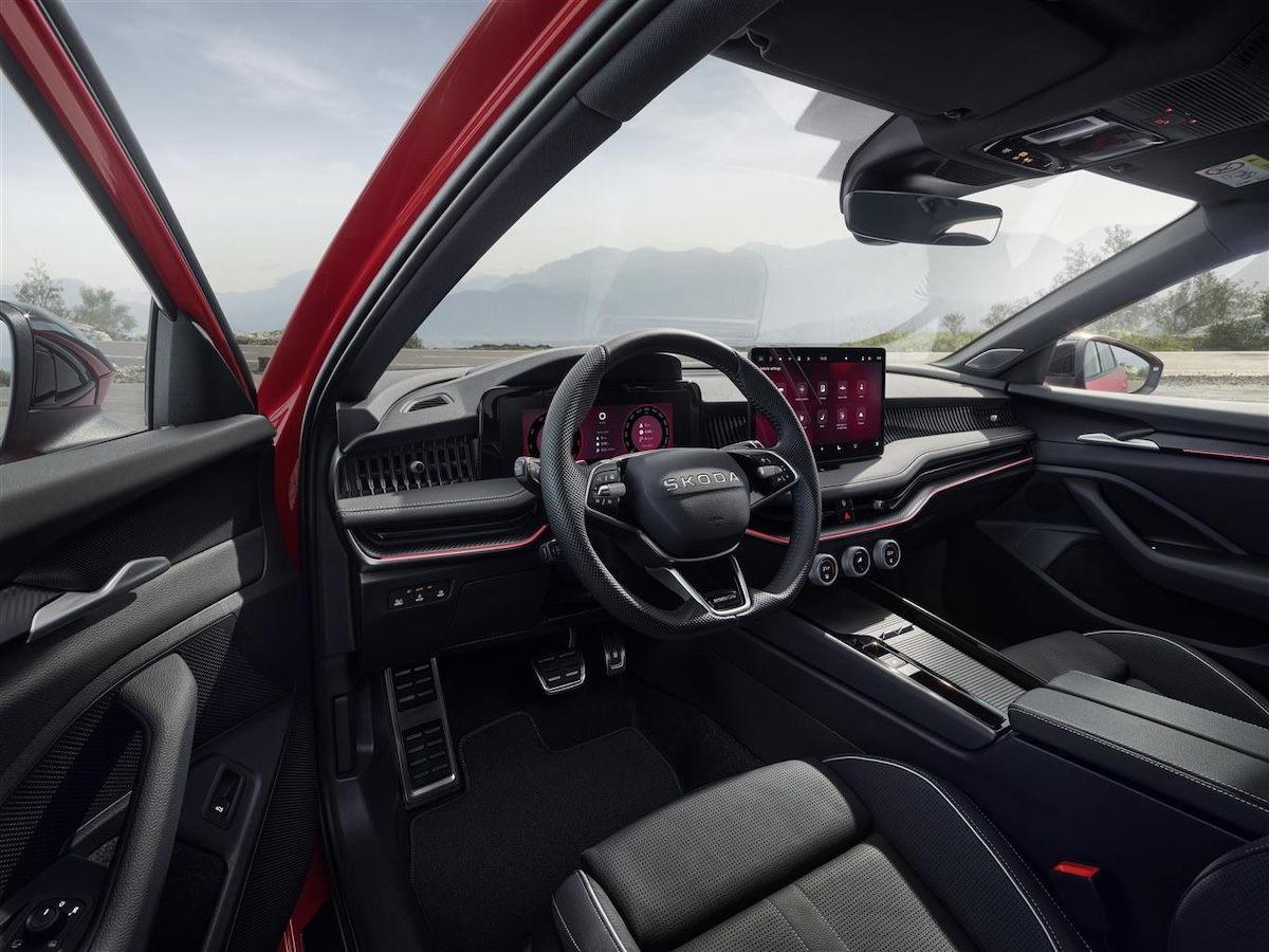 Skoda Superb Sportline: l’ unione perfetta tra eleganza e sportività