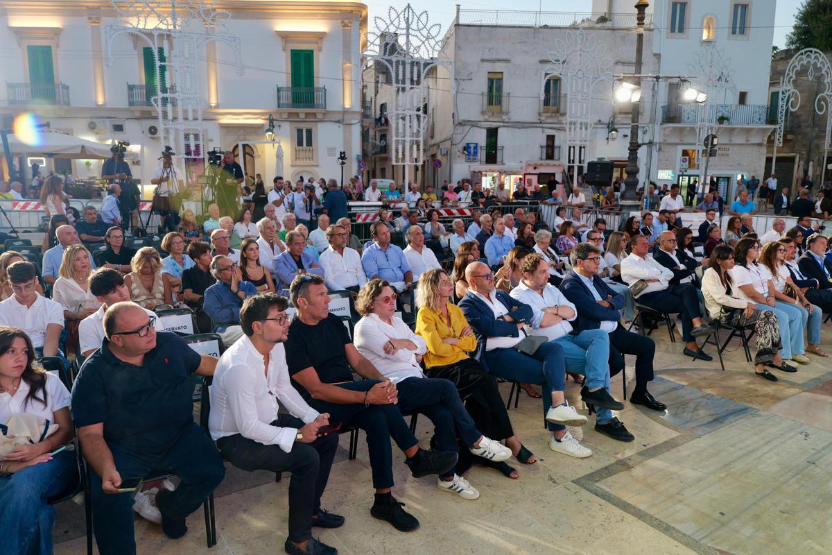 Emiliano a ‘La Piazza’, Nuovi Fondi Coesione: speriamo in procedura snella
