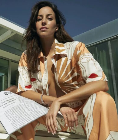 Chi è Ines De Ramon, la nuova compagna di Brad Pitt che ha eclissato Angelina Jolie a Venezia 81