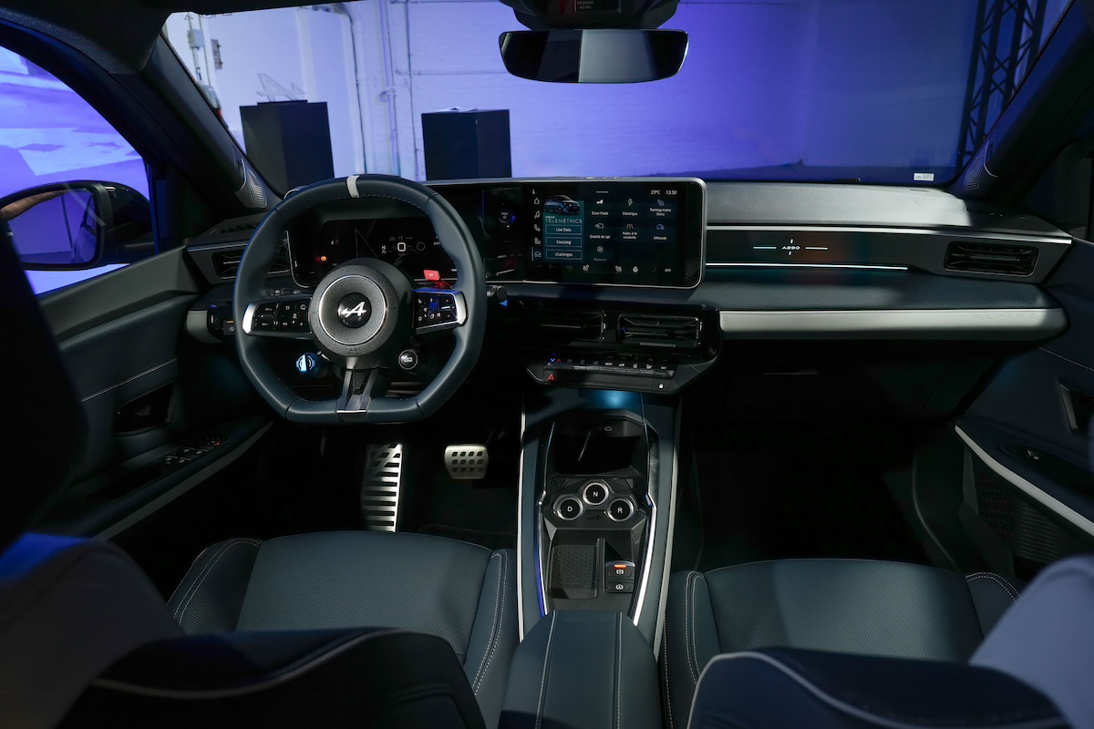 Alpine A290 debutta al Salone Auto Torino 2024, la city car sportiva del futuro