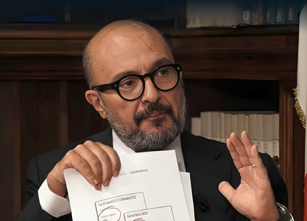 Sangiuliano: “Avevo una relazione con Boccia, per questo ho revocato la nomina. Ho rassegnato le dimissioni, ma Meloni le ha respinte” Sangiuliano: “Avevo una relazione con Boccia, per questo ho revocato la nomina. Ho rassegnato le dimissioni, ma Meloni le ha respinte”