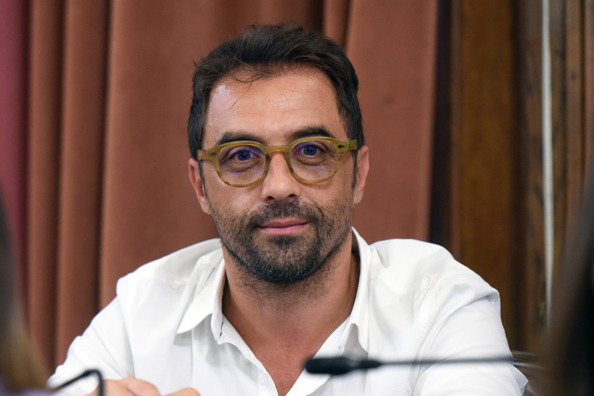 Bari, scossa nel Consiglio Comunale: Livio Sisto lascia Decaro e passa a Forza Italia Bari, scossa nel Consiglio Comunale: Livio Sisto lascia Decaro e passa a Forza Italia