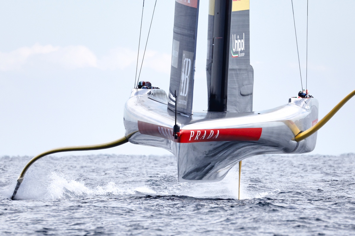 Louis Vuitton Cup, Luna Rossa in semifinale battuto Orient Express