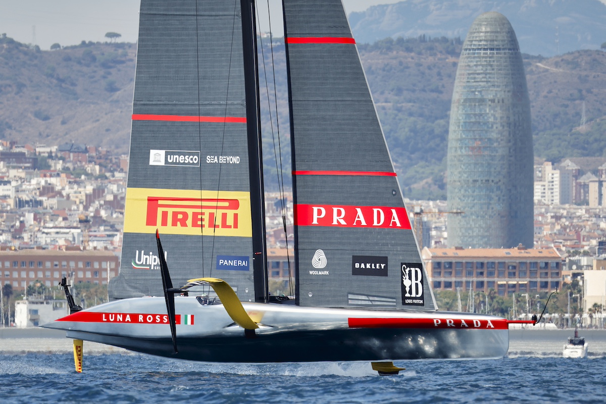 Louis Vuitton Cup, Luna Rossa in semifinale battuto Orient Express