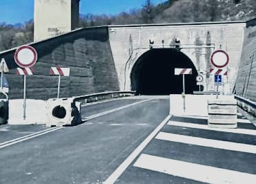 Galleria Passo Del Lupo, accampamento di protesta del consigliere Antonio Tutolo
