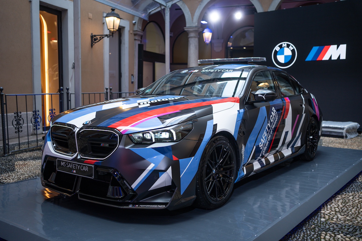 Debutto della nuova BMW M5 Safety Car ibrida al Gran Premio di Misano MotoGP Debutto della nuova BMW M5 Safety Car ibrida al Gran Premio di Misano MotoGP