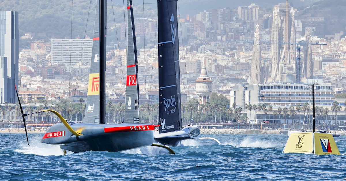 Luna Rossa mantiene la leadership nella Louis Vuitton Cup: vittoria contro USA, sconfitta con GBR Luna Rossa mantiene la leadership nella Louis Vuitton Cup: vittoria contro USA, sconfitta con GBR