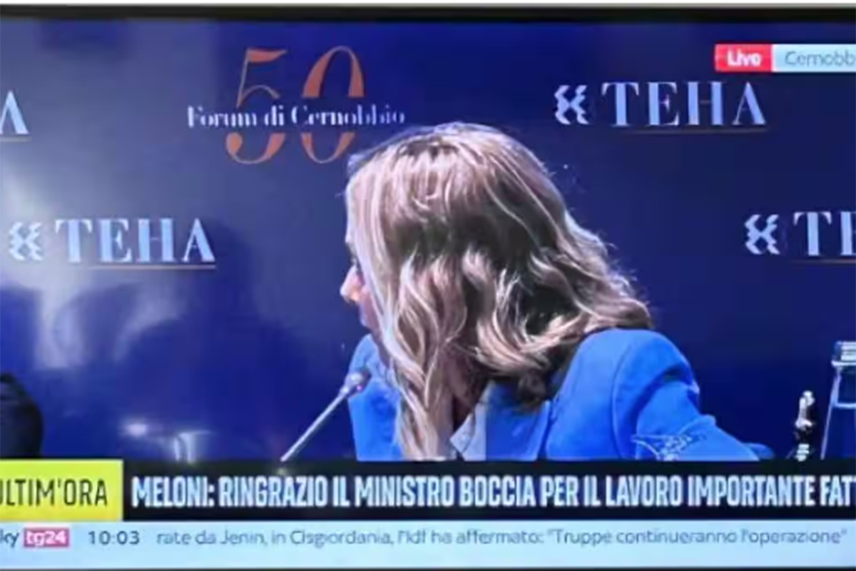 Meloni: “Ringrazio il ministro Boccia”, SkyTg24 fa confusione in diretta tv Meloni: “Ringrazio il ministro Boccia”, SkyTg24 fa confusione in diretta tv