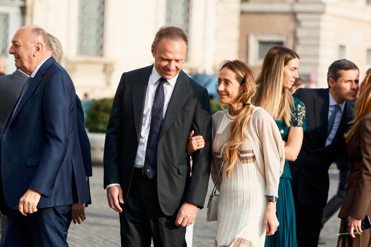 Sangiuliano, l’avvertimento di Arianna Meloni su Boccia: “Lasciala perdere”. La presunta inchiesta e il “complotto”