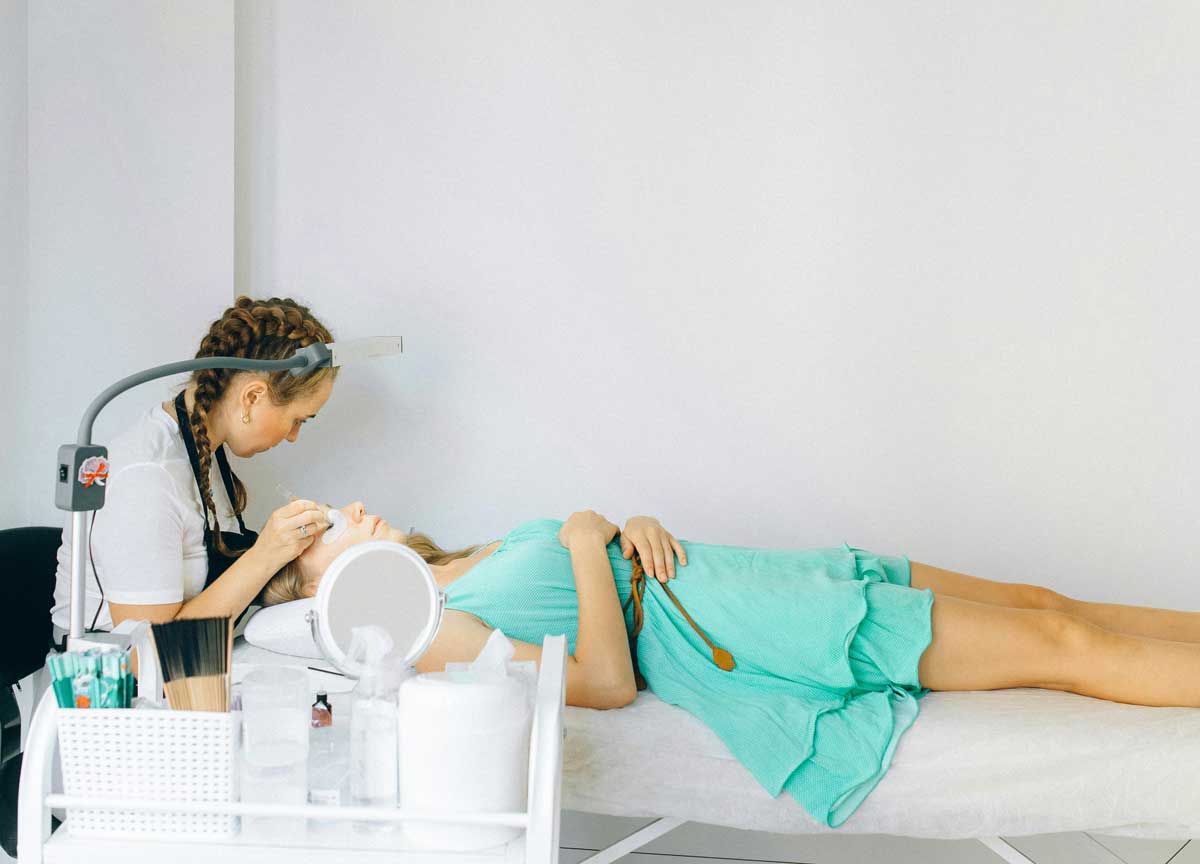 Ritocchino al volto? Il lato vero e serio della chirurgia: 3 mila esperti si danno appuntamento a Roma