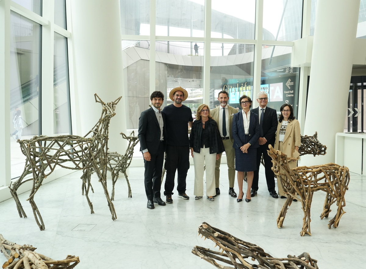 PwC e Accademia Carrara: le opere di Moradi in mostra a Milano e Bergamo