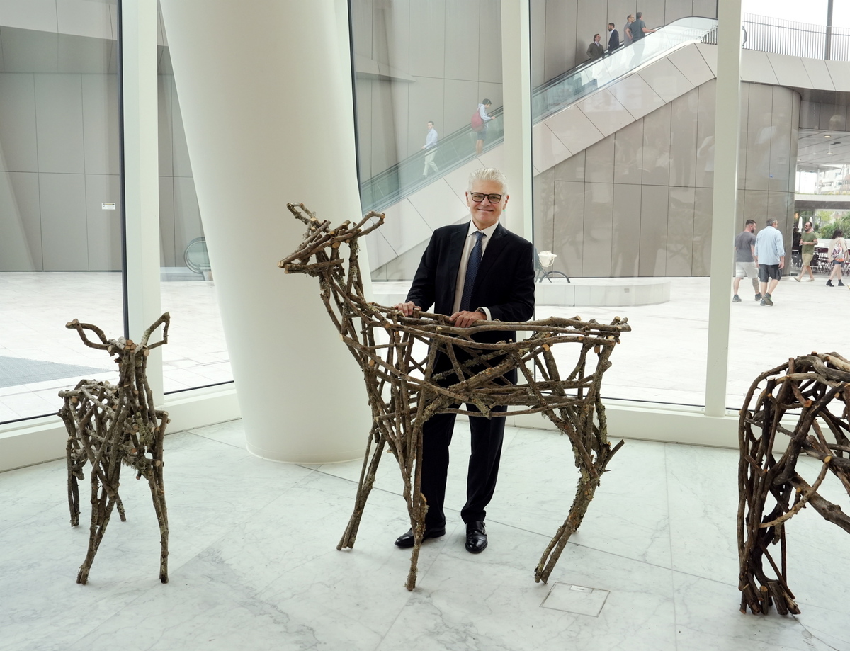 PwC e Accademia Carrara: le opere di Moradi in mostra a Milano e Bergamo