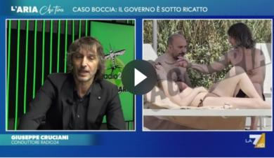 Boccia-Sangiuliano, la foto scoop con Cruciani a Polignano a Mare: ecco che cosa c’è dietro