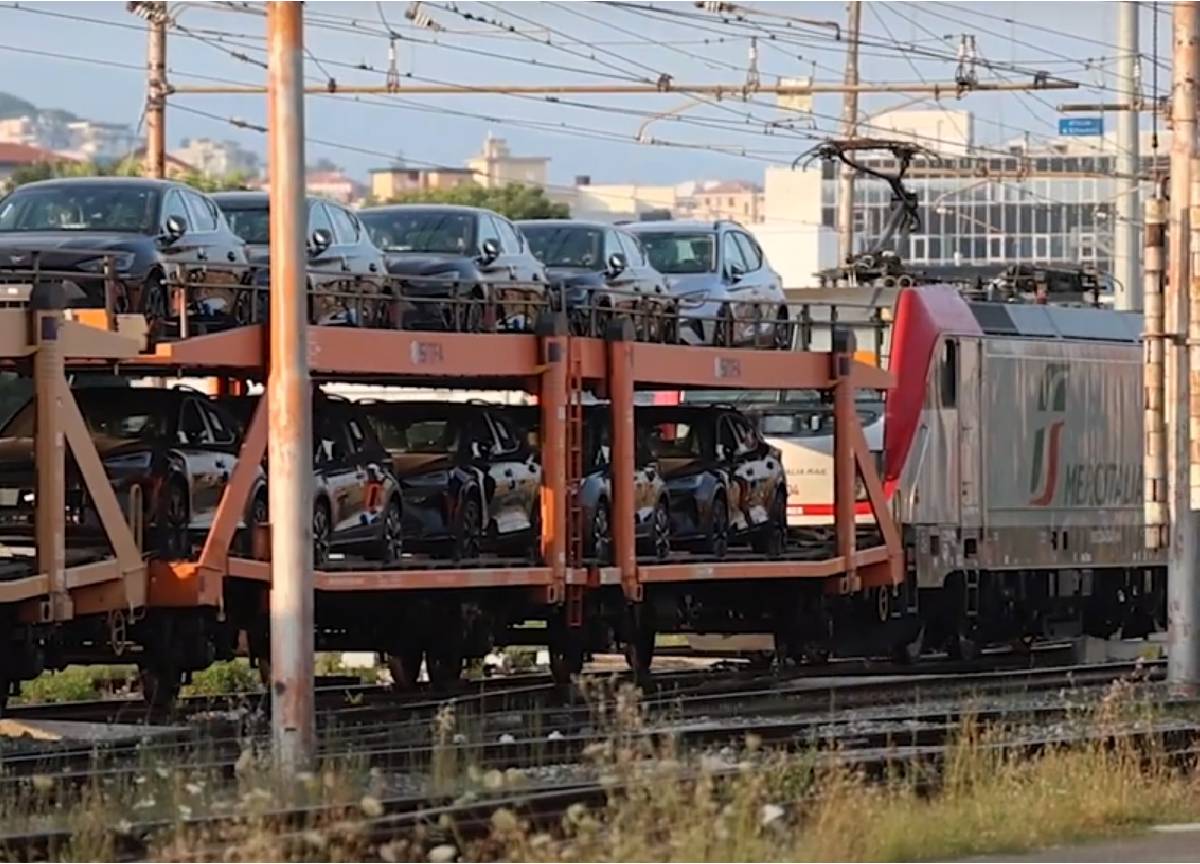 Logistica FS: avviato nuovo collegamento Mercitalia Rail per auto Volkswagen Logistica FS: avviato nuovo collegamento Mercitalia Rail per auto Volkswagen