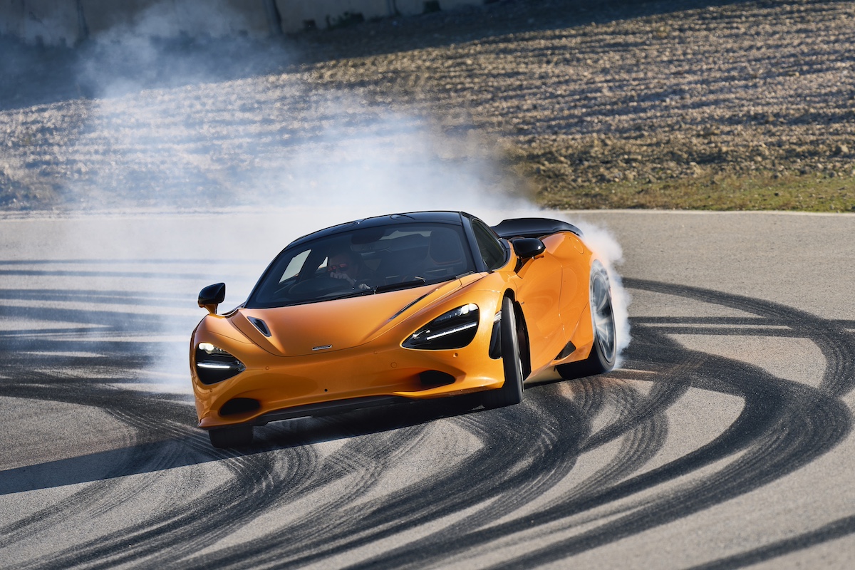 McLaren Artura Spider debutta al Salone Auto Torino 2024 McLaren Artura Spider debutta al Salone Auto Torino 2024