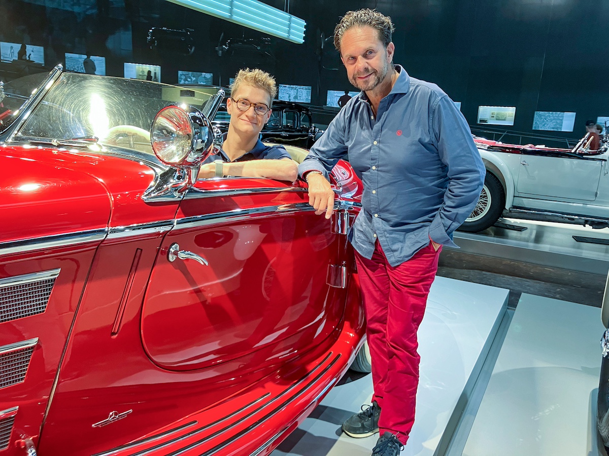 Il Museo Mercedes-Benz celebra il 13 milionesimo visitatore: un anno di crescita straordinaria Il Museo Mercedes-Benz celebra il 13 milionesimo visitatore: un anno di crescita straordinaria