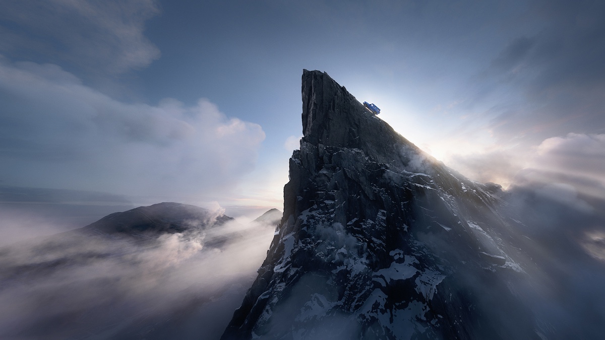Bradley Cooper protagonista della campagna globale per la Classe G elettrica di Mercedes-Benz