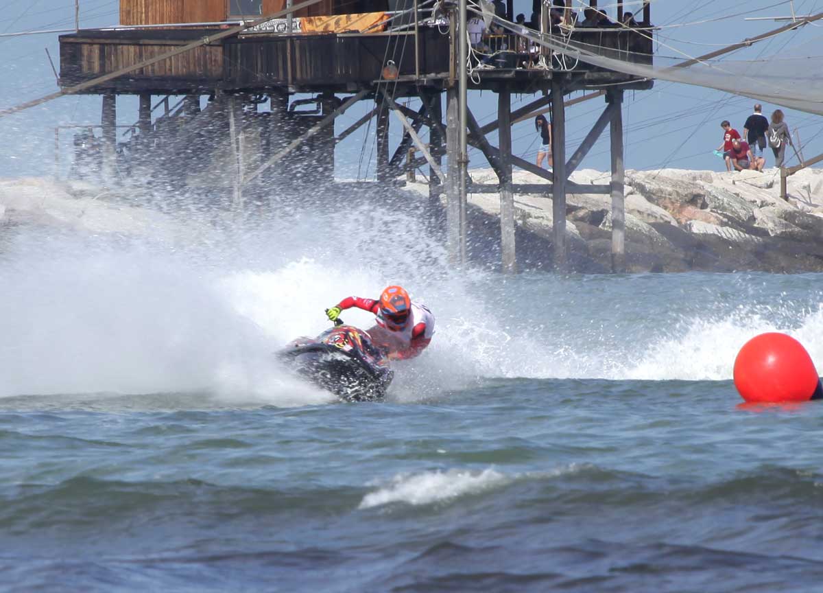Moto d’acqua, in 120 volano sul mare di Fiumicino: si cerca il nuovo campione italiano