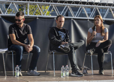 Salis-Zerocalcare, la strana coppia per rilanciare la Sinistra. “L’antifascismo è una responsabilità collettiva”