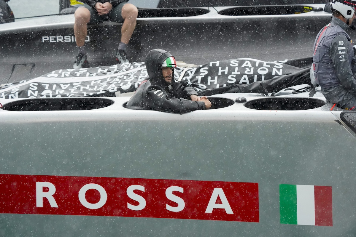 Louis Vuitton Cup 2024: Luna Rossa manca il match point contro American Magic Louis Vuitton Cup 2024: Luna Rossa manca il match point contro American Magic