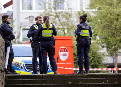 Colonia, forte esplosione e panico in Centro: maxi operazione della Polizia