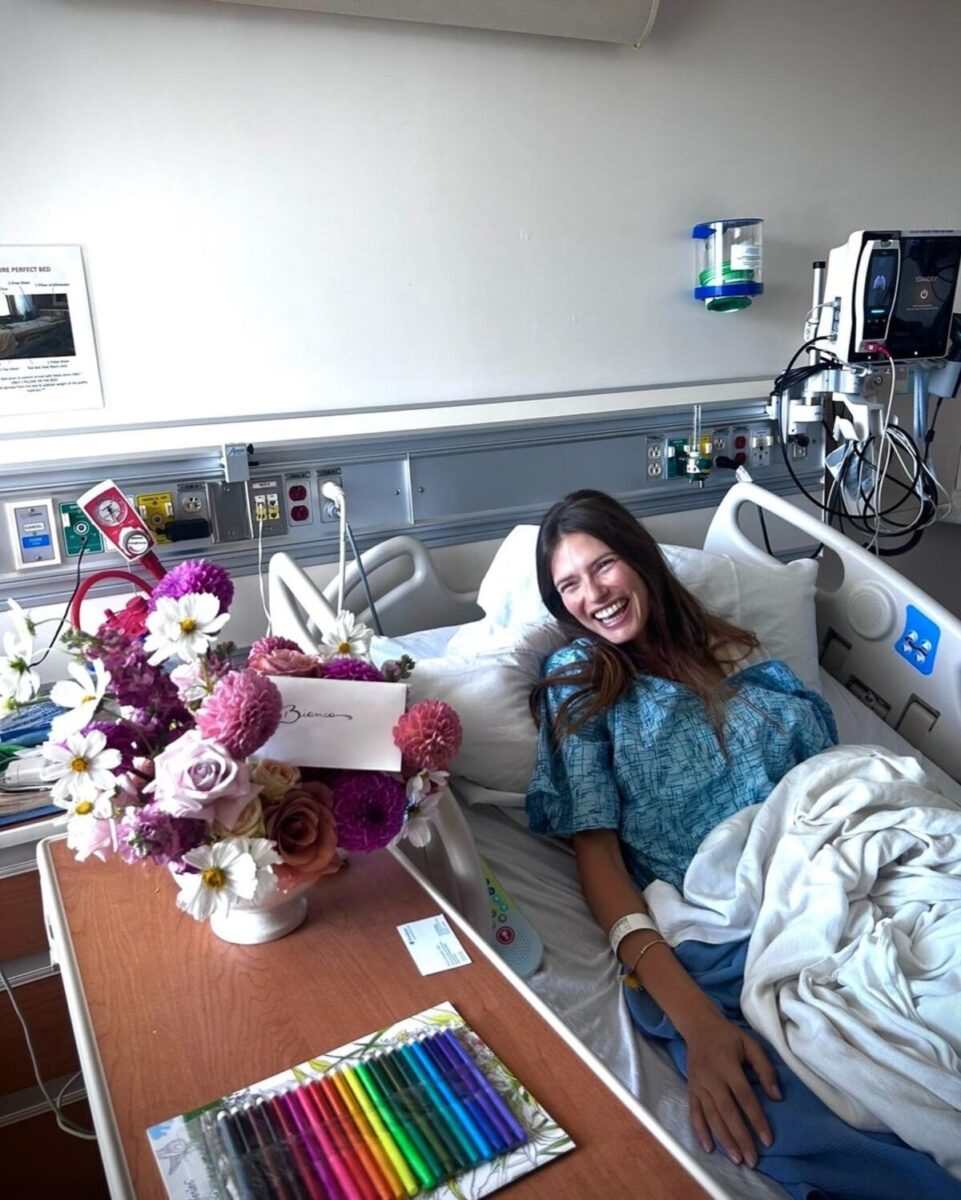 Bianca Balti operata per un cancro ovarico al terzo stadio: “Ho un lungo viaggio davanti a me” Bianca Balti operata per un cancro ovarico al terzo stadio: “Ho un lungo viaggio davanti a me”