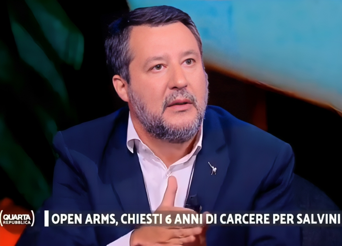 Open Arms, Salvini: “Sono incazzato, ma io non patteggio”. Botta a Toti Open Arms, Salvini: “Sono incazzato, ma io non patteggio”. Botta a Toti