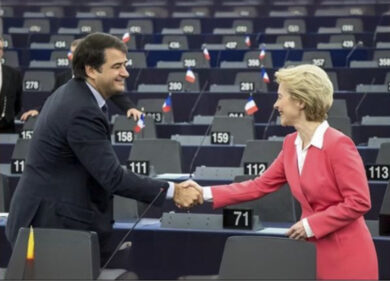 Ucraina, l’Europa si blinda. Von der Leyen e Fitto lanciano un fondo da 20 miliardi di euro per rafforzare le regioni orientali
