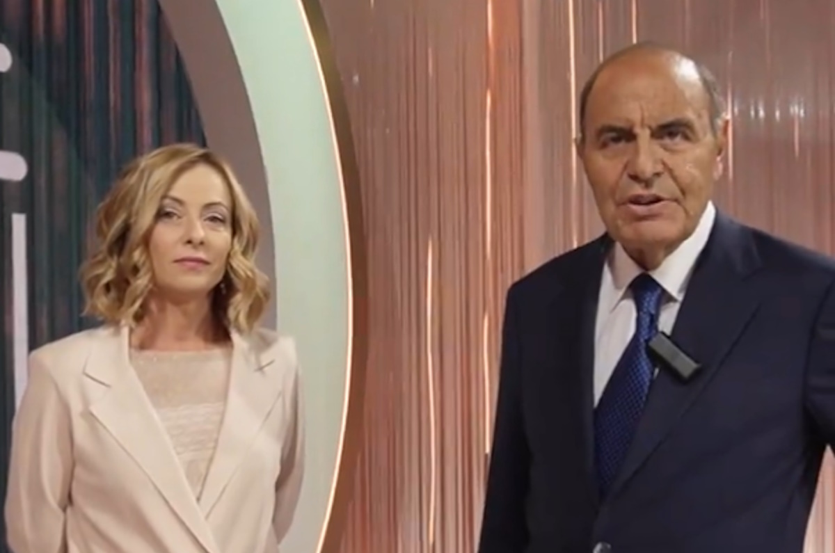 Ascolti tv, Vespa con Meloni sfiora i 4 milioni di spettatori ma cala nello share. Gruber batte Del Debbio Ascolti tv, Vespa con Meloni sfiora i 4 milioni di spettatori ma cala nello share. Gruber batte Del Debbio