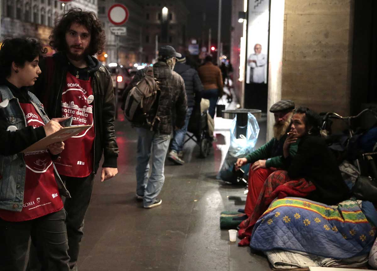 I diritti degli ultimi, dalla residenza alla Sanità. La Caritas: “A Roma ci sono 23 mila senza fissa dimora” I diritti degli ultimi, dalla residenza alla Sanità. La Caritas: “A Roma ci sono 23 mila senza fissa dimora”