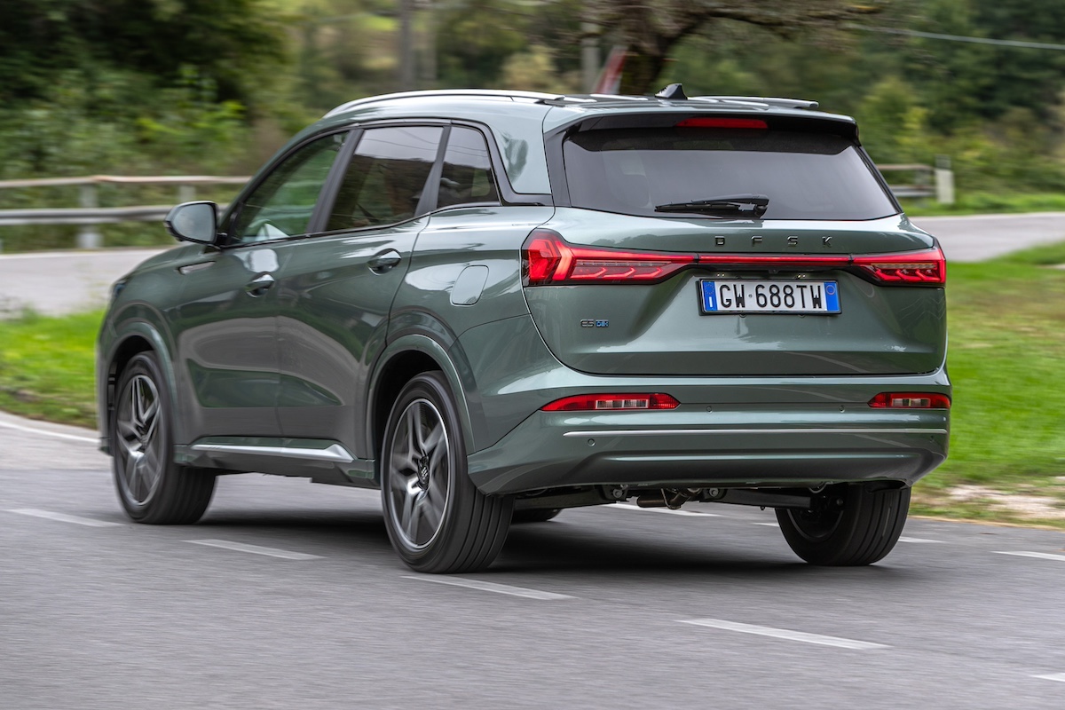 China Car Company espande la gamma DFSK in Italia con i nuovi modelli E5 PHEV e Glory 600 China Car Company espande la gamma DFSK in Italia con i nuovi modelli E5 PHEV e Glory 600