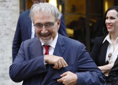 Regione Lazio: la Giunta non si tocca, rimpasto delle deleghe per dare più peso a Forza Italia. C’è l’accordo