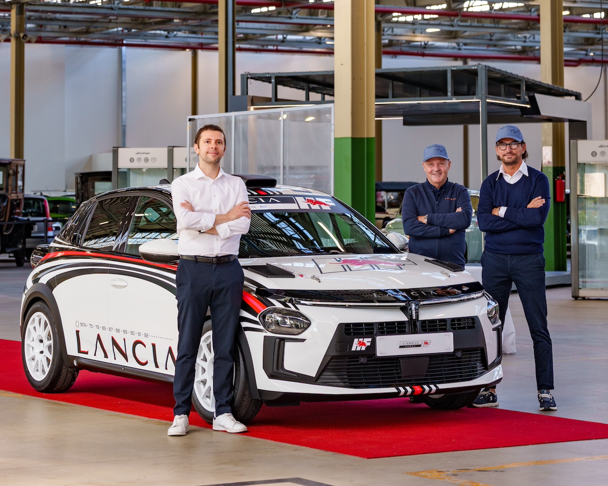 Lancia Amiki Miei 2024, la nuova Ypsilon celebra l’elettrificazione tra le strade di Torino
