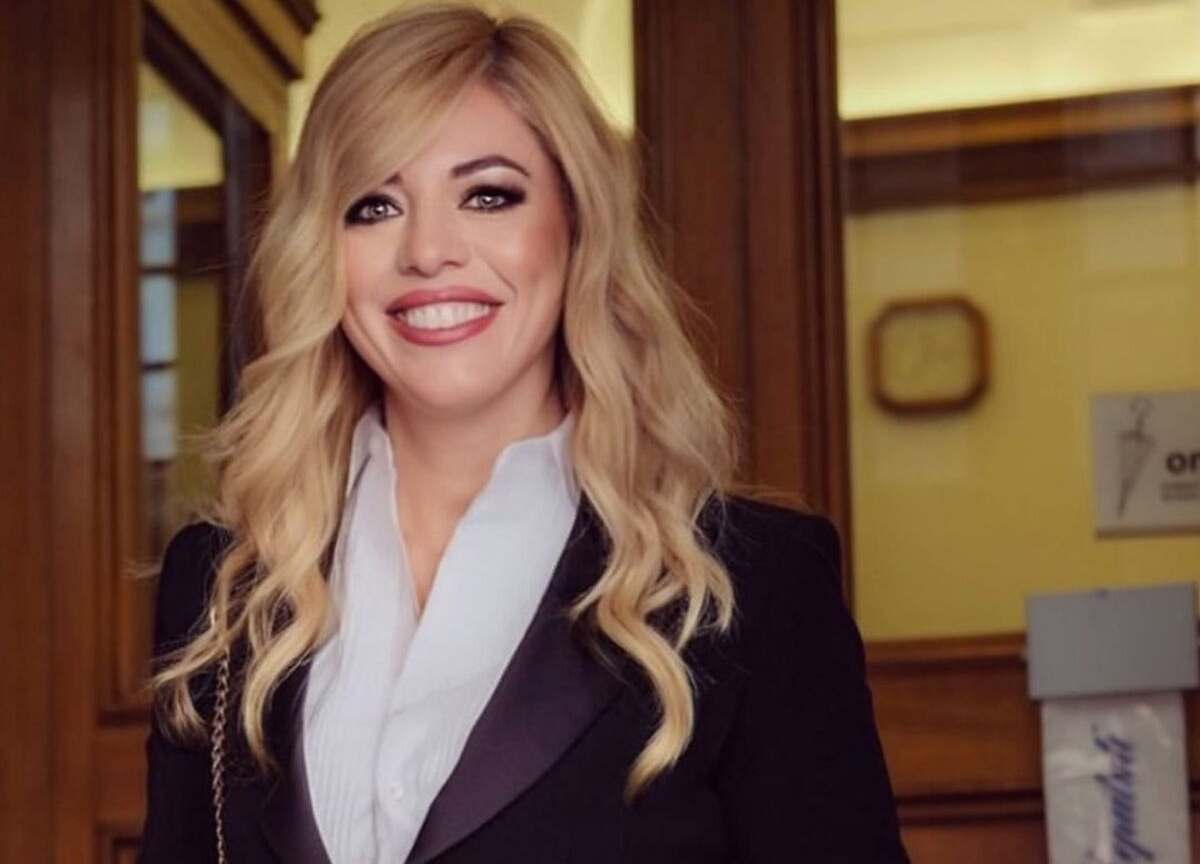 Maria Rosaria Boccia, già finito il momento di gloria. Fuga di massa dei suoi follower Maria Rosaria Boccia, già finito il momento di gloria. Fuga di massa dei suoi follower
