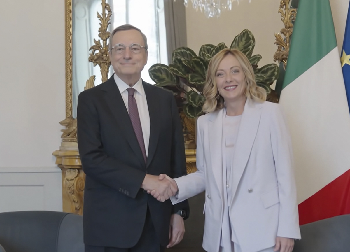 Galleria foto 'Sostegno all’agenda Draghi per piegare i falchi Ue: che cosa c’è dietro il patto tra Meloni e SuperMario Draghi' - foto 1